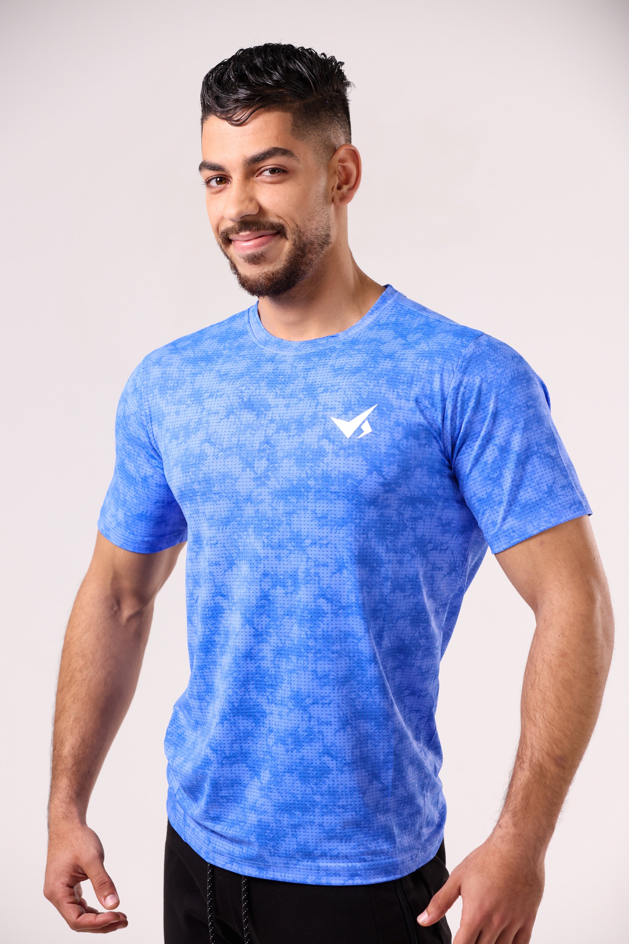 T-SHIRT ESSENTIAL FIT BLEU