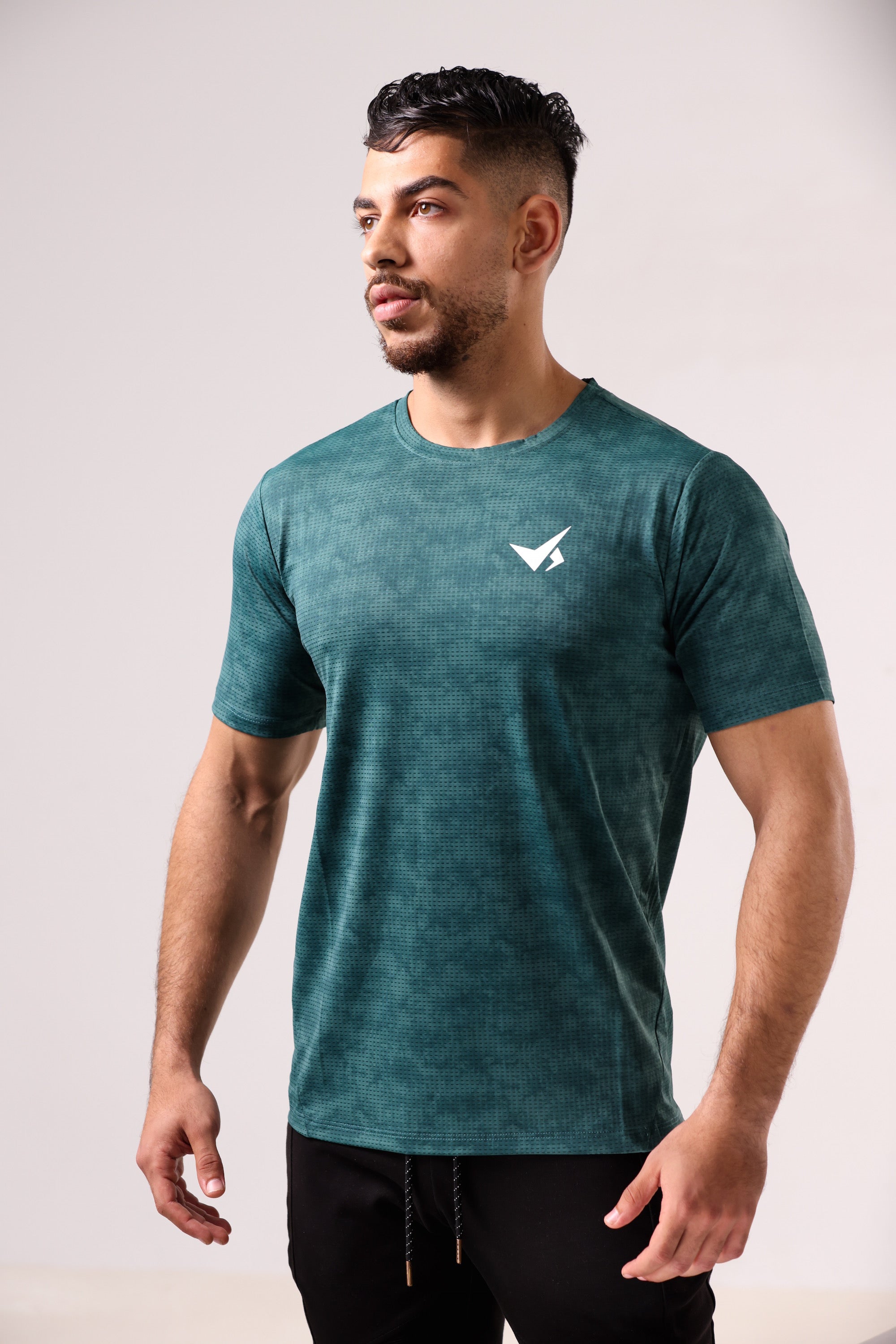 T-SHIRT ESSENTIAL FIT VERT